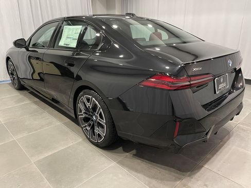 New 2026 BMW 530i xDrive w/ M Sport Package image 4