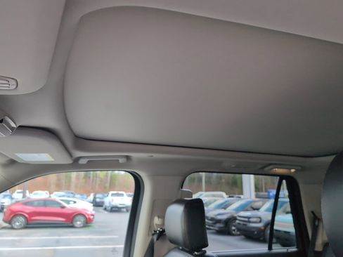 Used 2020 Ford Expedition Platinum image 9