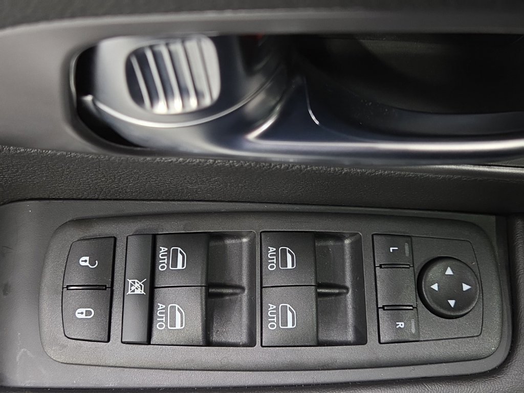 New 2026 Chrysler Pacifica Select w/ S Appearance Package FWD image 26