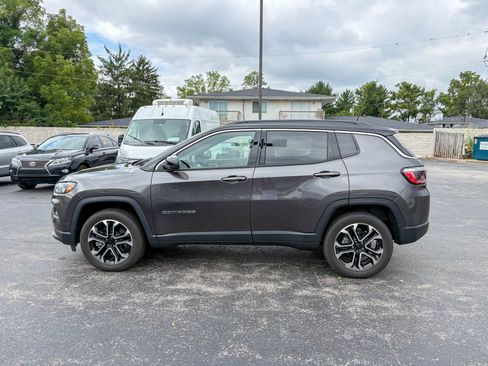 Used 2023 Jeep Compass Limited w/ Sun and Sound Group AWD/4WD image 7