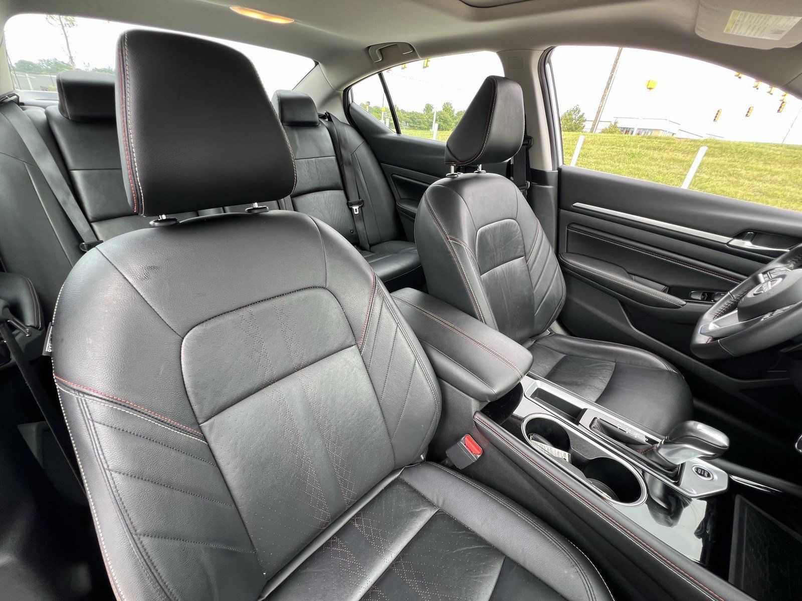 Used 2023 Nissan Altima 2.5 SR w/ SR Premium Package FWD image 35