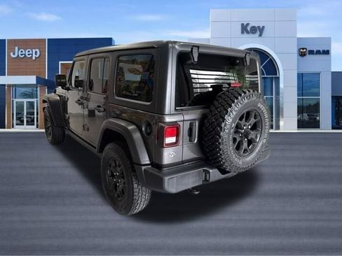 Used 2021 Jeep Wrangler Unlimited Sport AWD/4WD image 3