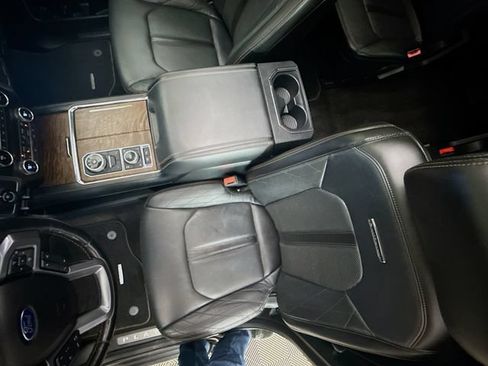 Used 2020 Ford Expedition Platinum AWD/4WD image 23