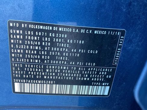 Used 2019 Volkswagen Tiguan SEL Premium R-Line AWD/4WD image 29