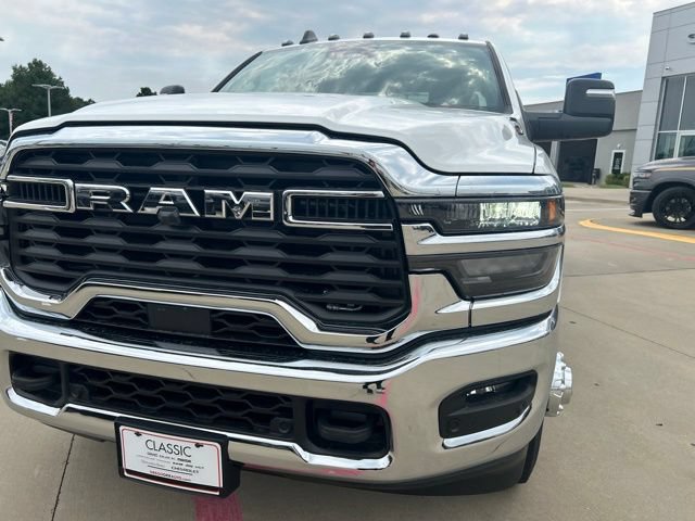 New 2027 RAM 3500 Tradesman AWD/4WD image 3