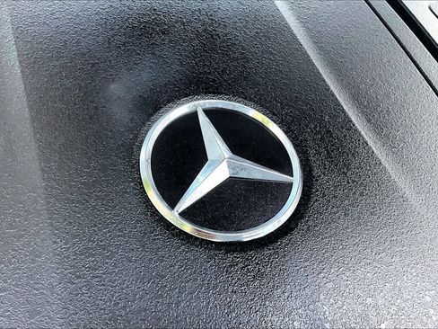 Used 2024 Mercedes-Benz C 300 Sedan image 32