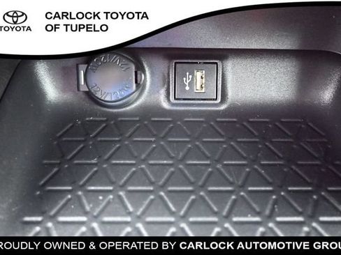 Used 2025 Toyota RAV4 XLE w/ Convenience Package FWD image 32