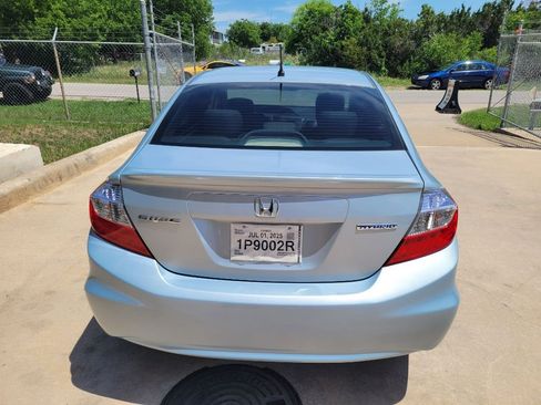Used 2012 Honda Civic Hybrid Sedan image 3