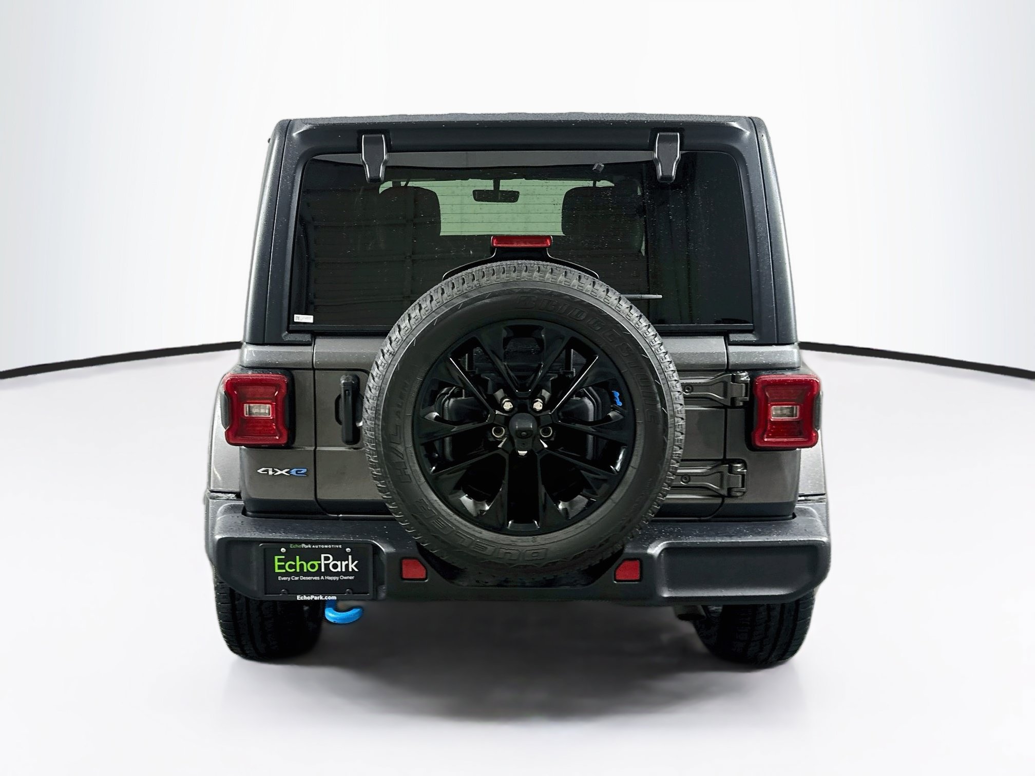 Used 2022 Jeep Wrangler Unlimited Sahara w/ Cold Weather Group AWD/4WD image 7