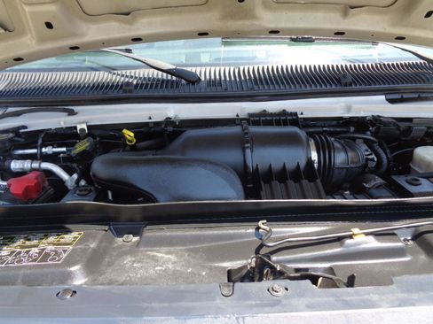 Used 2012 Ford E-250 and Econoline 250 w/ PWR Group RWD image 18