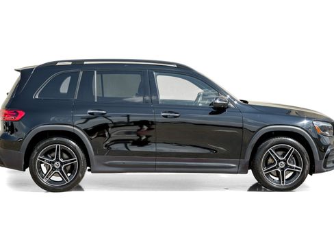 Used 2024 Mercedes-Benz GLB 250 image 6