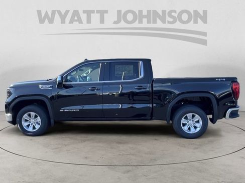New 2026 GMC Sierra 1500 SLE image 2