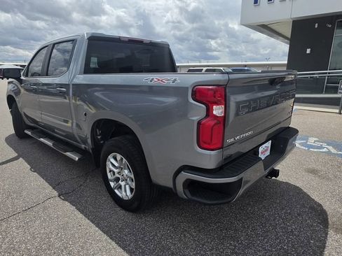 Used 2025 Chevrolet Silverado 1500 RST AWD/4WD image 7