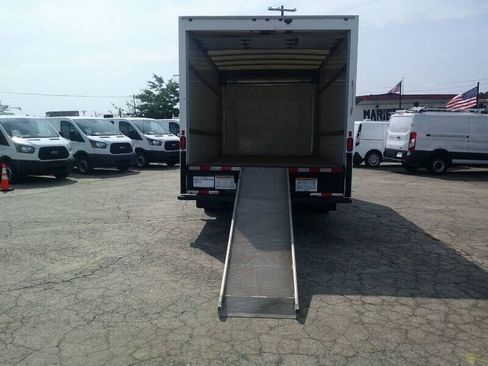 Used 2021 GMC Savana 3500 Extended w/ Power Convenience Package RWD image 12