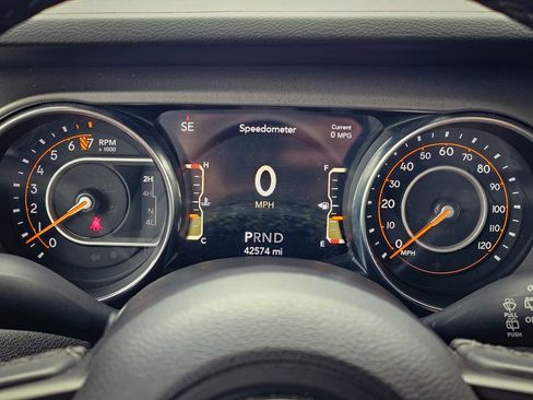Certified 2022 Jeep Wrangler Sport AWD/4WD image 14