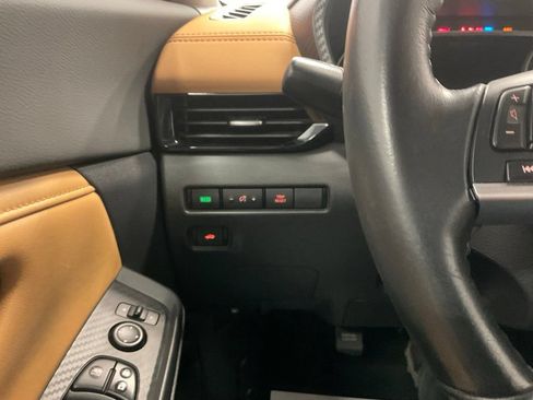 Used 2021 Nissan Sentra SV w/ SV Premium Package FWD image 12