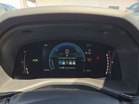 Used 2025 Toyota Camry LE FWD image 34