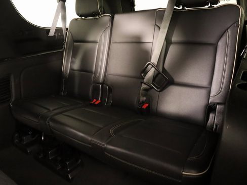 Used 2021 GMC Yukon XL SLT image 12