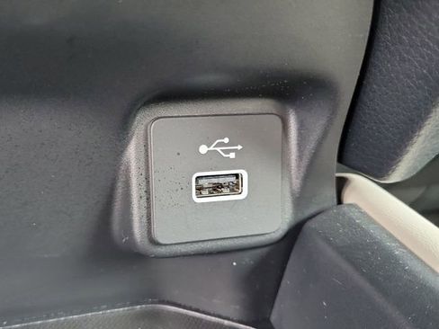 Certified 2023 Honda HR-V LX image 28