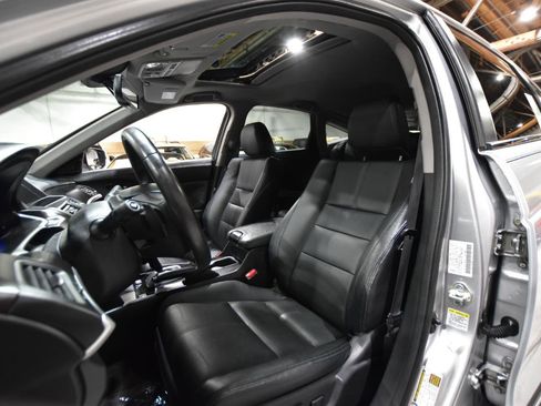 Used 2013 Honda Crosstour EX-L image 36