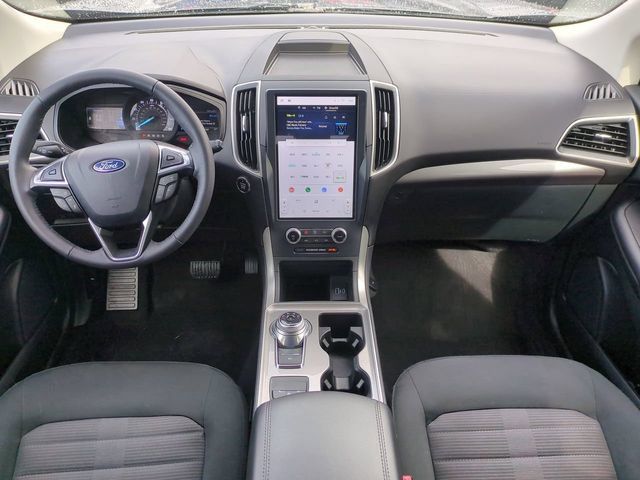 Used 2024 Ford Edge SEL AWD/4WD image 17
