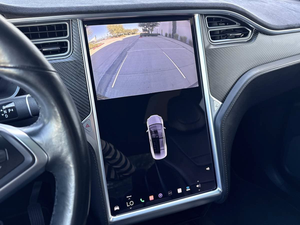 Used 2017 Tesla Model X 90D AWD/4WD image 25