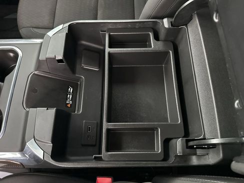 Used 2024 Chevrolet Silverado 3500 LT w/ Convenience Package image 32