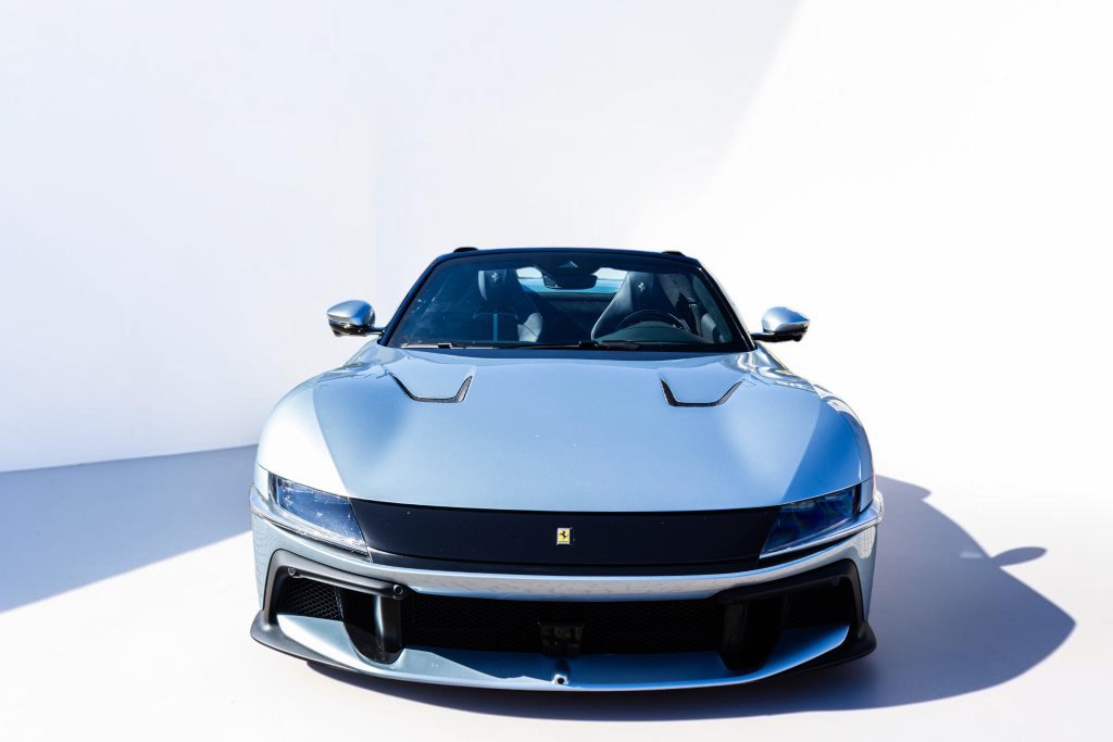 Certified 2026 Ferrari 12Cilindri Spider RWD image 15