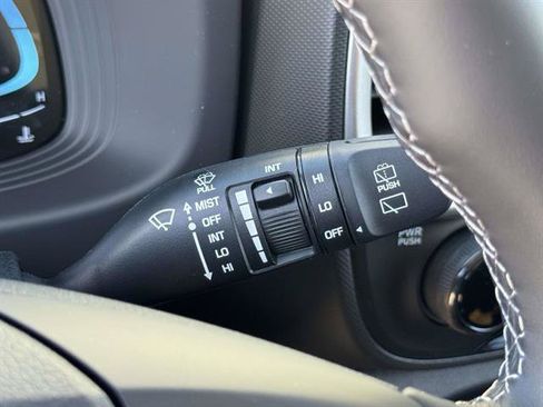 New 2026 Hyundai Venue SEL FWD image 15