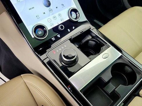 Used 2020 Land Rover Range Rover Velar S AWD/4WD image 17