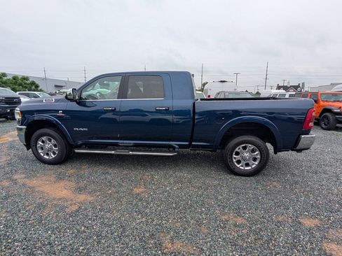 Used 2022 RAM 3500 Laramie AWD/4WD image 2