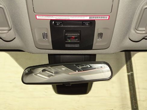 Used 2023 Toyota Camry SE image 27