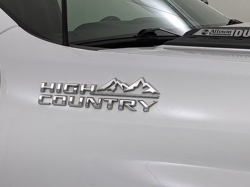 Used 2022 Chevrolet Silverado 3500 High Country AWD/4WD image 40
