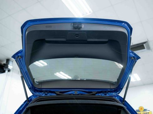 Used 2018 Volkswagen Golf R 4-Door image 82