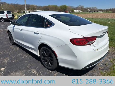 Used 2015 Chrysler 200 Limited w/ Convenience Group FWD image 3