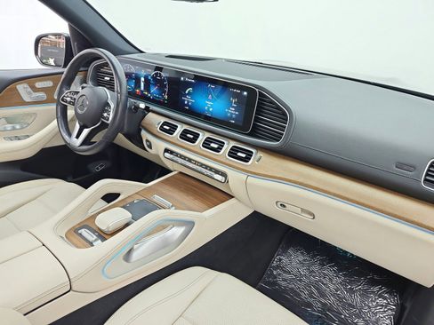 Certified 2023 Mercedes-Benz GLS 450 4MATIC image 37