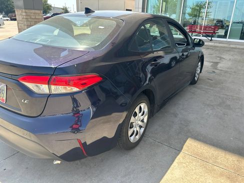 Used 2025 Toyota Corolla LE FWD image 10