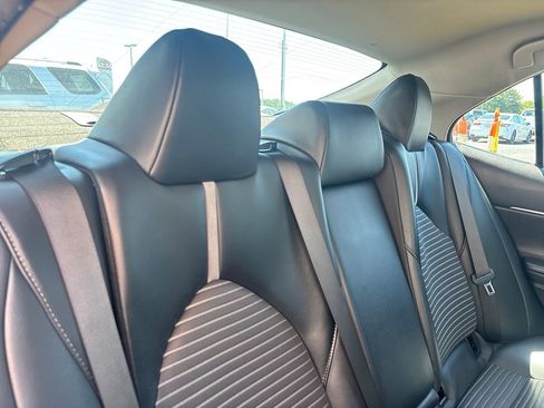 Used 2021 Toyota Camry SE FWD image 26