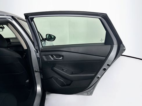 Used 2025 Honda Accord SE image 28