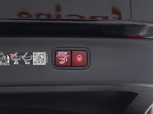 Used 2023 Mercedes-Benz EQS 450+ SUV image 29