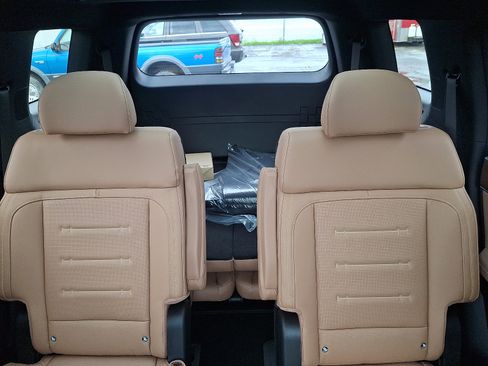 New 2026 Hyundai Santa Fe Calligraphy image 13