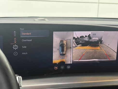 Certified 2024 Cadillac Lyriq Luxury AWD/4WD image 22
