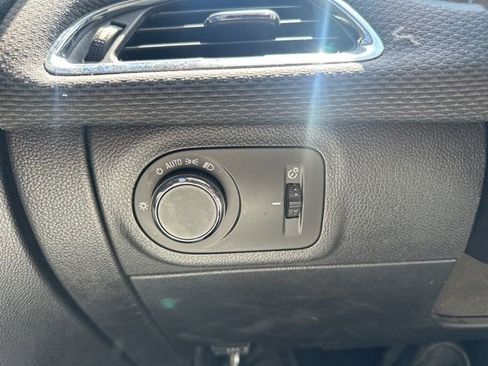 Used 2016 Chevrolet Cruze LS FWD image 37
