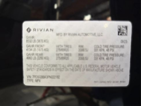Used 2023 Rivian R1S Adventure Dual AWD/4WD image 14