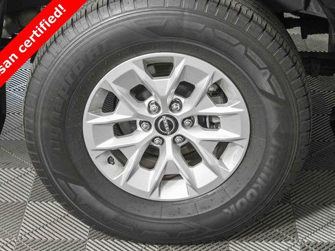 Certified 2024 Nissan Frontier SV image 11