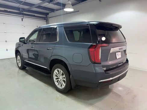 Certified 2021 GMC Yukon SLT w/ SLT Premium Package AWD/4WD image 5