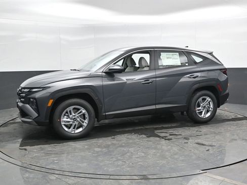 New 2026 Hyundai Tucson SE image 7