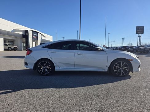 Used 2019 Honda Civic Sport image 8