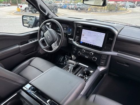 New 2025 Ford F150 Lariat w/ Equipment Group 502A High image 18