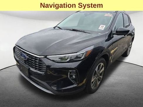 Used 2023 Ford Escape Platinum AWD/4WD image 4